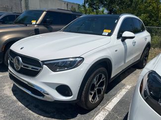 Used 2025 Mercedes-Benz GLC 350e 4MATIC video 2