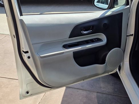 Used 2014 Toyota Prius C Two FWD image 27