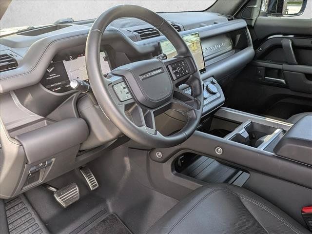 Certified 2025 Land Rover Defender 110 V8 AWD/4WD image 10