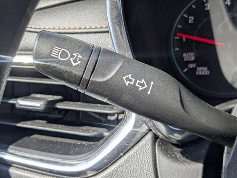 Used 2019 Chevrolet Equinox LT image 6