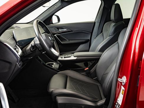 Certified 2025 BMW X2 xDrive28i image 18