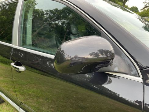 Used 2005 Porsche Cayenne Turbo image 4