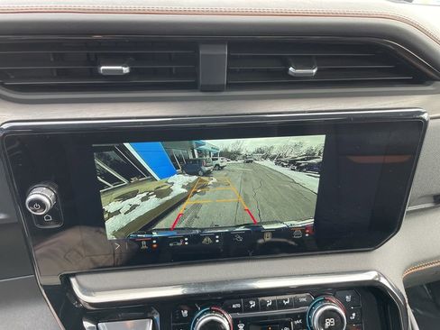 Used 2025 GMC Sierra 1500 AT4 w/ AT4 Premium Package image 13