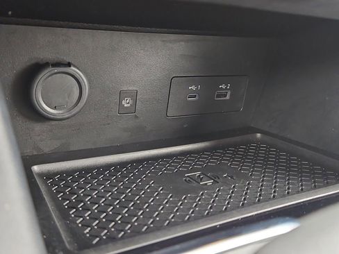 Used 2024 Nissan Pathfinder SL FWD image 26