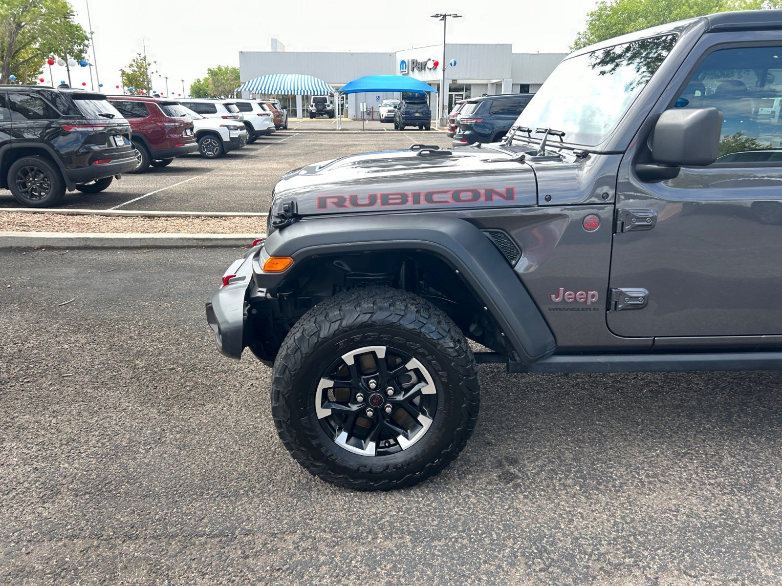 Used 2025 Jeep Wrangler Unlimited Rubicon AWD/4WD image 26