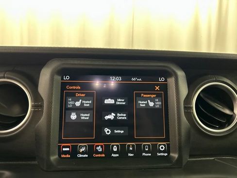 Used 2023 Jeep Wrangler Unlimited Sahara w/ Cold Weather Group AWD/4WD image 15