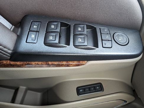 Used 2017 Chevrolet Tahoe Premier image 19