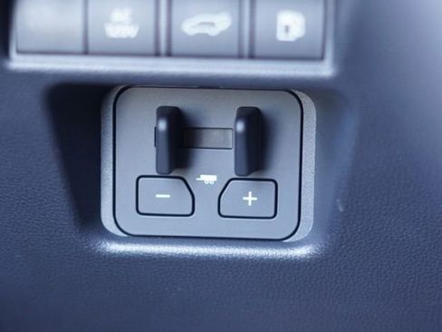 Certified 2024 Toyota Land Cruiser image 23