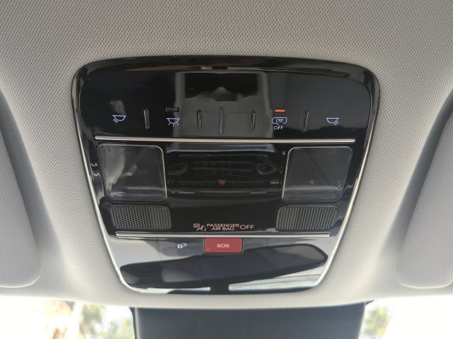 Used 2025 Hyundai Santa Fe SE FWD image 24
