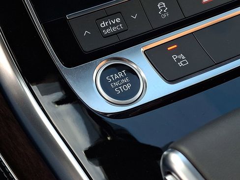 Used 2025 Audi Q7 3.0T Premium Plus image 26