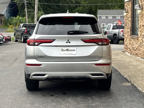 Used 2022 Mitsubishi Outlander SE AWD/4WD image 4