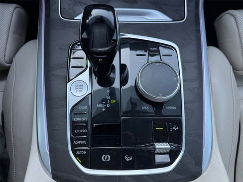 Used 2020 BMW X7 xDrive40i w/ Luxury Seating Package image 26