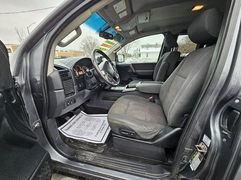 Used 2013 Nissan Titan SV w/ SV Value Truck Pkg image 16