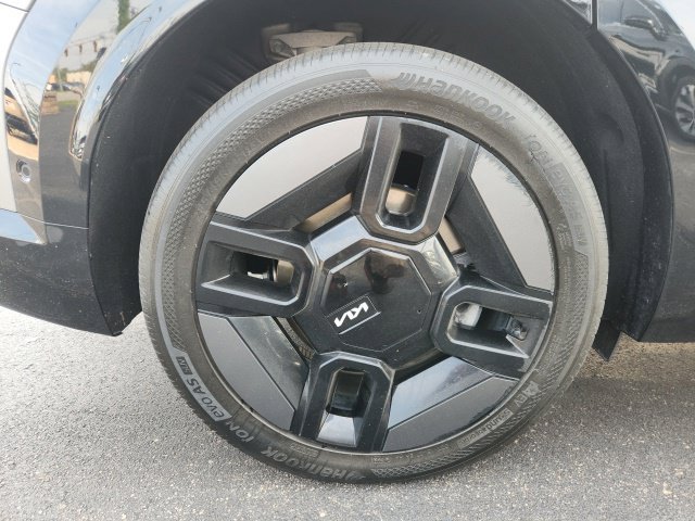 Used 2024 Kia EV9 GT-Line AWD/4WD image 18