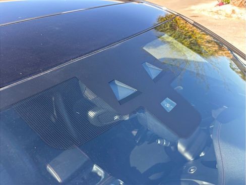 Used 2018 Jaguar E-PACE First Edition image 12