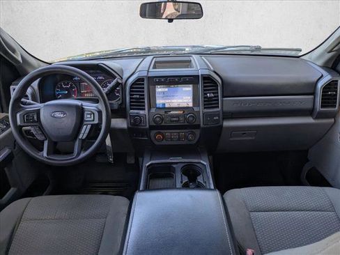 Used 2019 Ford F350 XLT w/ XLT Premium Package image 11