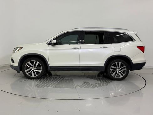 Used 2016 Honda Pilot Elite image 2