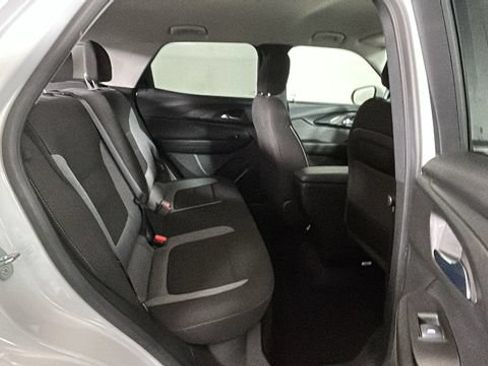Used 2023 Chevrolet TrailBlazer LT FWD image 29