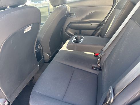 Used 2024 Hyundai Kona SEL image 9