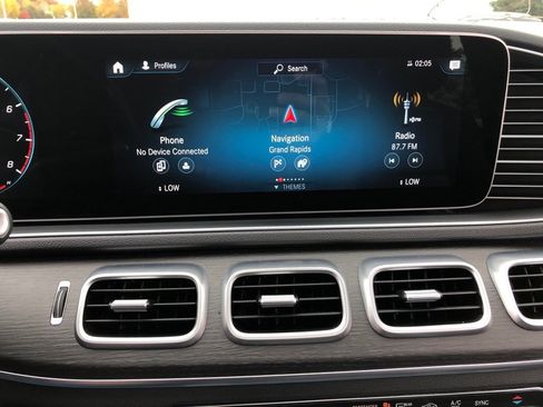 Certified 2022 Mercedes-Benz GLE 350 4MATIC w/ AMG Line Exterior image 27