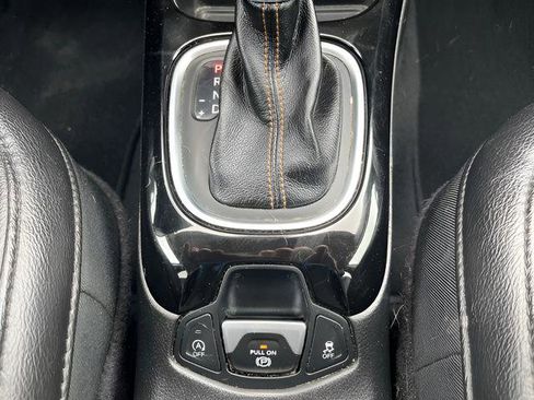 Used 2018 Jeep Compass Limited w/ Navigation Group FWD image 29
