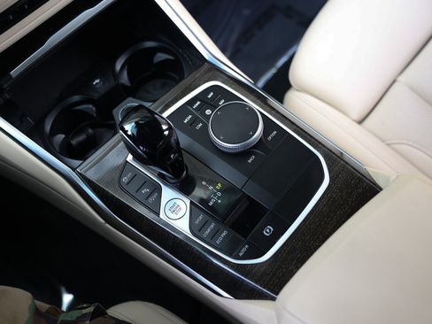 Used 2022 BMW 330i Sedan w/ Premium Package RWD image 41