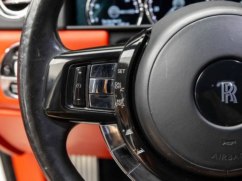 Certified 2020 Rolls-Royce Cullinan AWD/4WD image 35