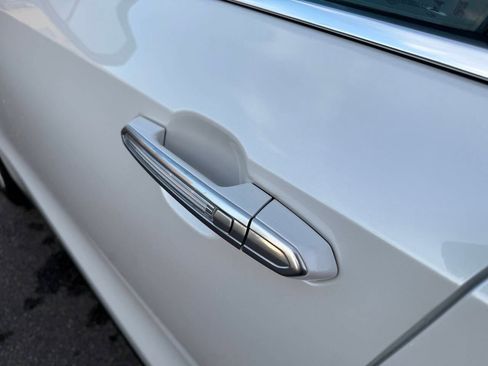 Used 2024 Cadillac XT4 Premium Luxury w/ Technology Package image 25