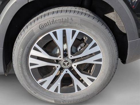 Used 2024 Mercedes-Benz GLB 250 image 17