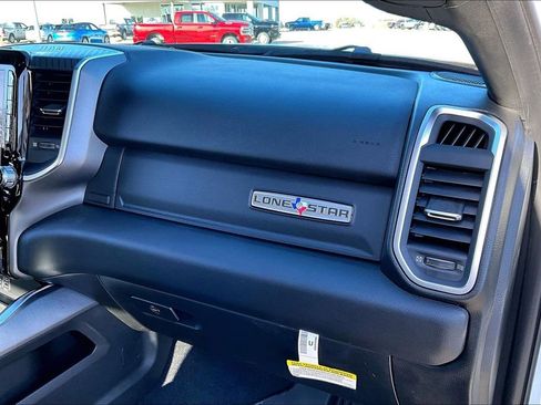 New 2026 RAM 2500 Lone Star AWD/4WD image 29