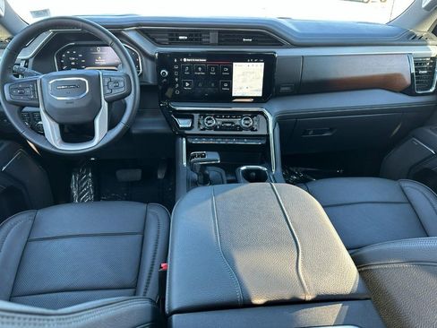 Used 2025 GMC Sierra 1500 Denali w/ Denali Reserve Package image 12