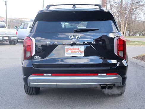 Used 2023 Hyundai Palisade Calligraphy image 8