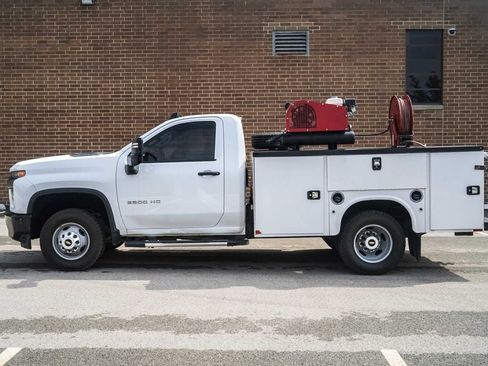 Used 2022 Chevrolet Silverado 3500 W/T w/ WT Convenience Package RWD image 2