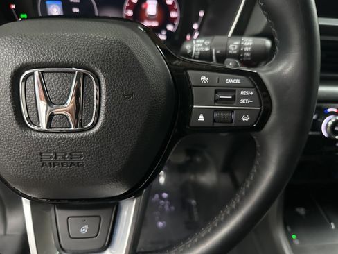 Used 2024 Honda Pilot Elite image 17