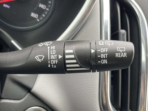 Used 2024 Chevrolet Equinox LS w/ LS Convenience Package AWD/4WD image 32