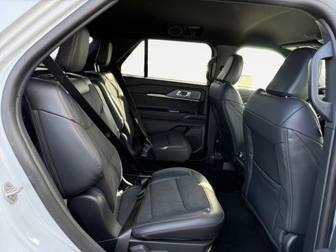 New 2026 Ford Explorer ST image 18