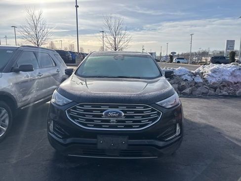 Used 2022 Ford Edge Titanium w/ Equipment Group 301A image 2