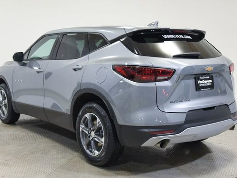Used 2025 Chevrolet Blazer LT AWD/4WD image 12