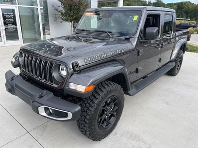 New 2025 Jeep Gladiator Sport