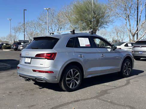 Used 2023 Audi Q5 2.0T Premium w/ Convenience Package image 4