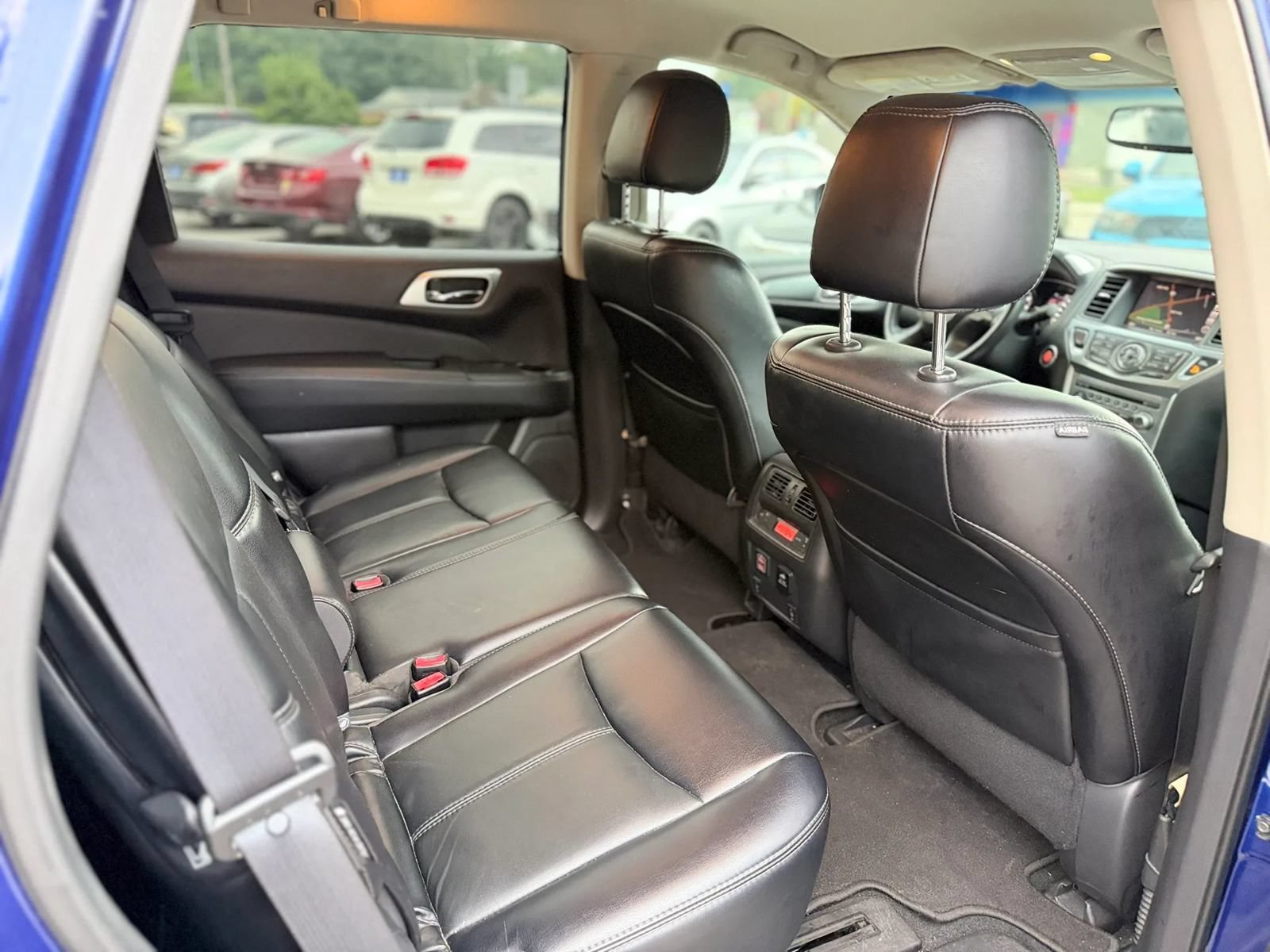 Used 2018 Nissan Pathfinder SL w/ Cargo Package FWD image 18