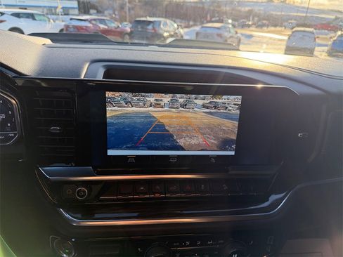 Used 2025 Chevrolet Silverado 1500 LT Trail Boss w/ Convenience Package II image 18