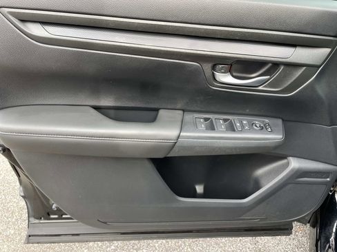 Used 2023 Honda CR-V LX image 13