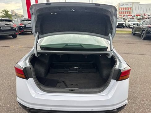 Certified 2025 Nissan Altima 2.5 SR FWD image 19