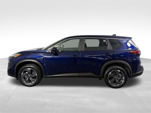 Used 2025 Nissan Rogue SV FWD image 10