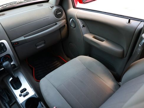 Used 2006 Jeep Liberty Limited AWD/4WD image 14