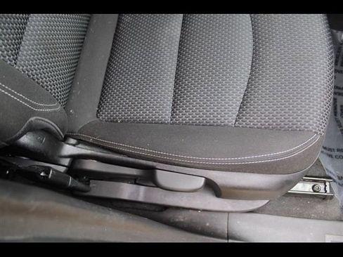 Used 2022 GMC Terrain SLE w/ Driver Convenience Package FWD image 19
