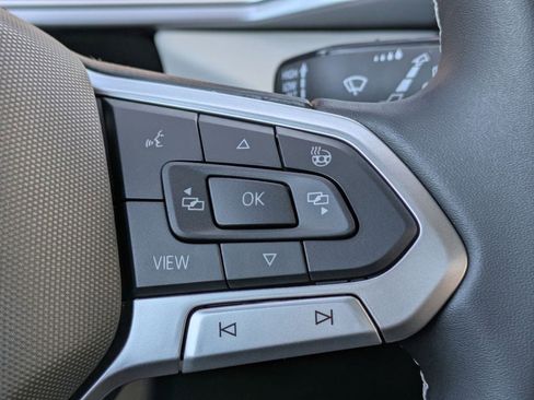 New 2026 Volkswagen Taos SEL AWD/4WD image 36
