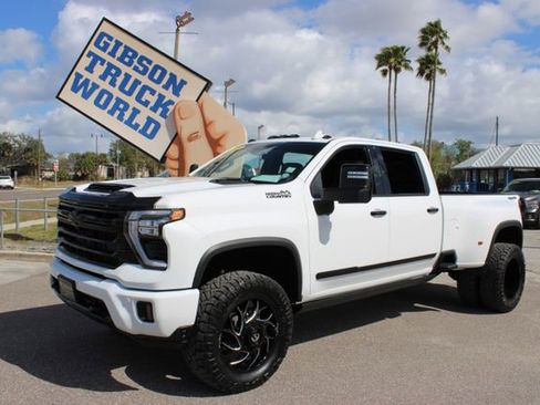 Used 2024 Chevrolet Silverado 3500 High Country w/ High Country Premium Package image 1