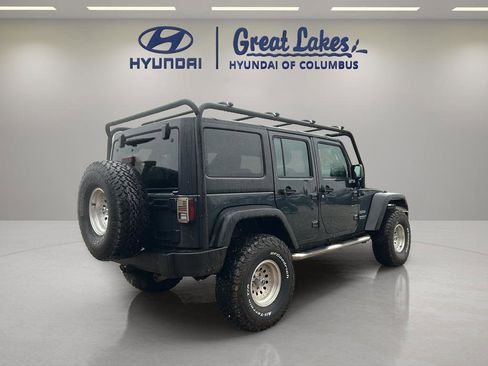 Used 2017 Jeep Wrangler Unlimited Sport image 5